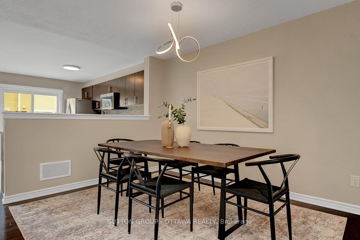Photo 7 of 460 Meadowhawk Crescent, Ottawa, Barrhaven - Half Moon Bay — HOMEH