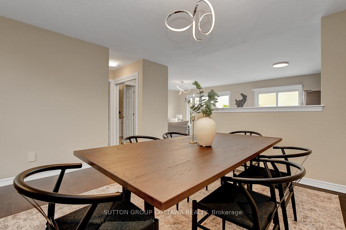 Photo 8 of 460 Meadowhawk Crescent, Ottawa, Barrhaven - Half Moon Bay — HOMEH