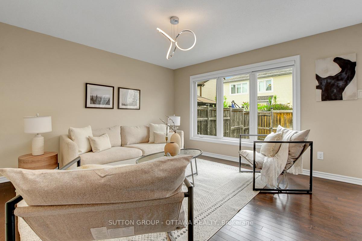 Photo 11 of 460 Meadowhawk Crescent, Ottawa, Barrhaven - Half Moon Bay — HOMEH