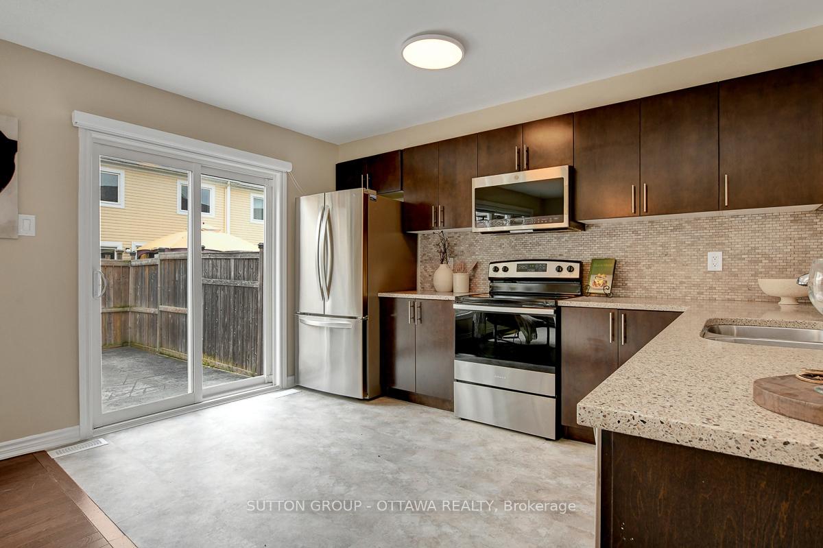 Photo 15 of 460 Meadowhawk Crescent, Ottawa, Barrhaven - Half Moon Bay — HOMEH