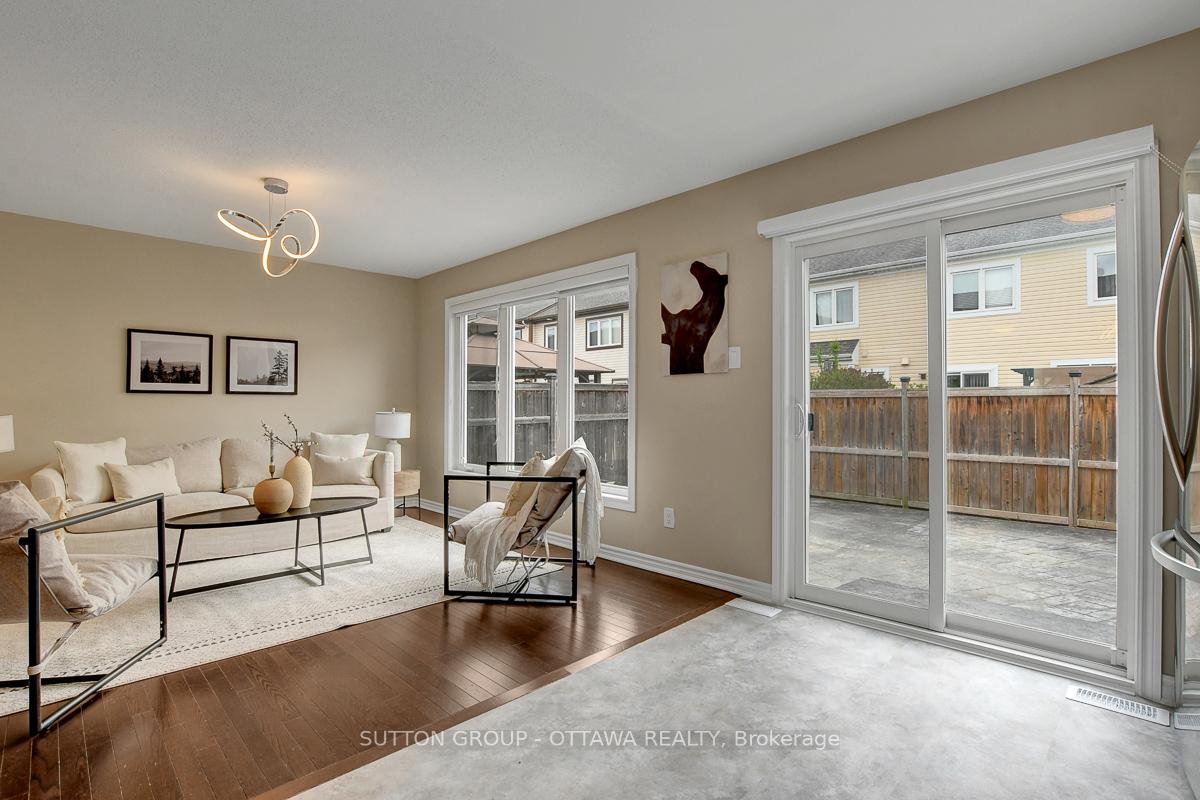 Photo 18 of 460 Meadowhawk Crescent, Ottawa, Barrhaven - Half Moon Bay — HOMEH
