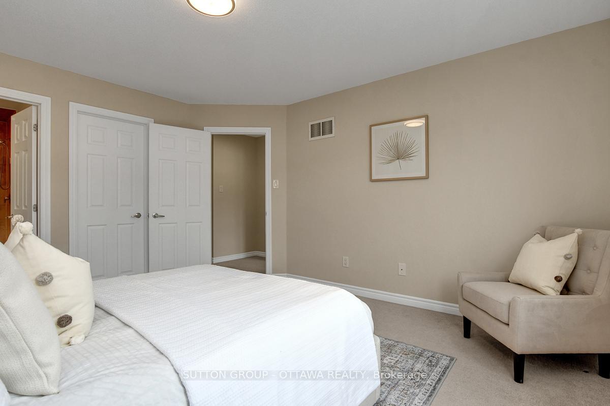 Photo 23 of 460 Meadowhawk Crescent, Ottawa, Barrhaven - Half Moon Bay — HOMEH