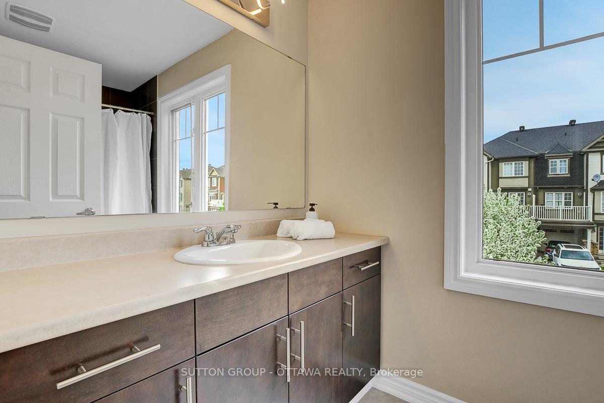 Photo 33 of 460 Meadowhawk Crescent, Ottawa, Barrhaven - Half Moon Bay — HOMEH