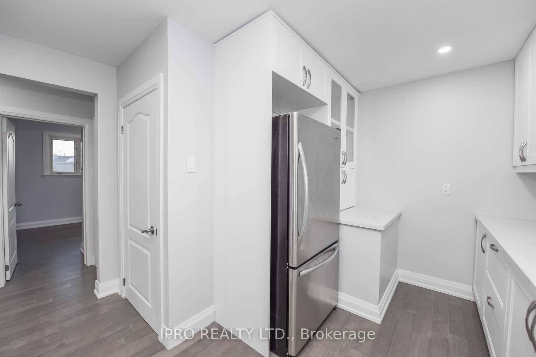 Photo 19 of 3 Cambridge Crescent, Brampton, Northwood Park — HOMEH