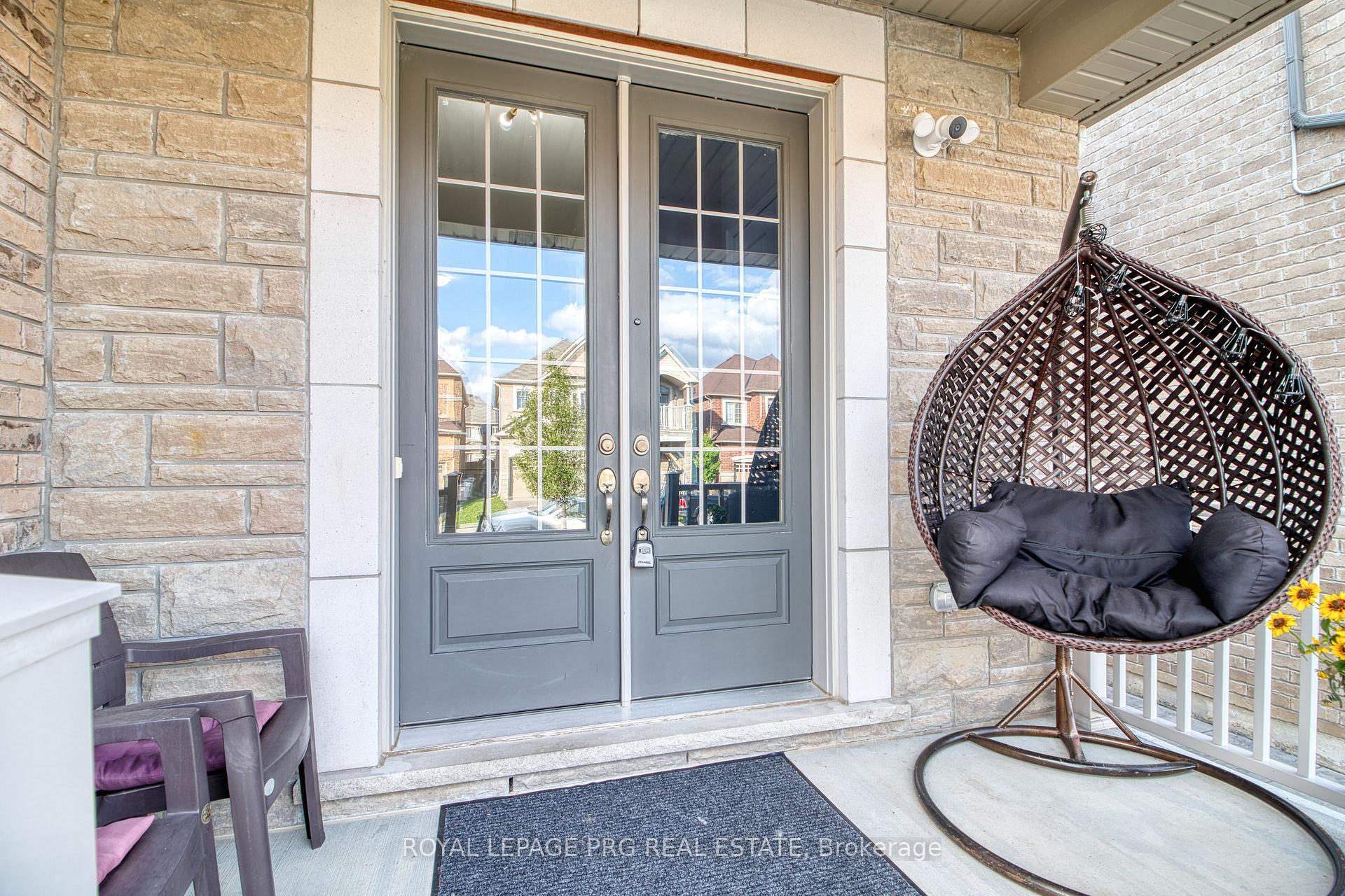 Photo 2 of 12 Idol Road, Brampton, Credit Valley — HOMEH