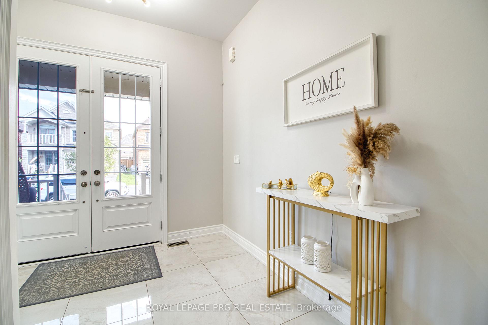 Photo 3 of 12 Idol Road, Brampton, Credit Valley — HOMEH