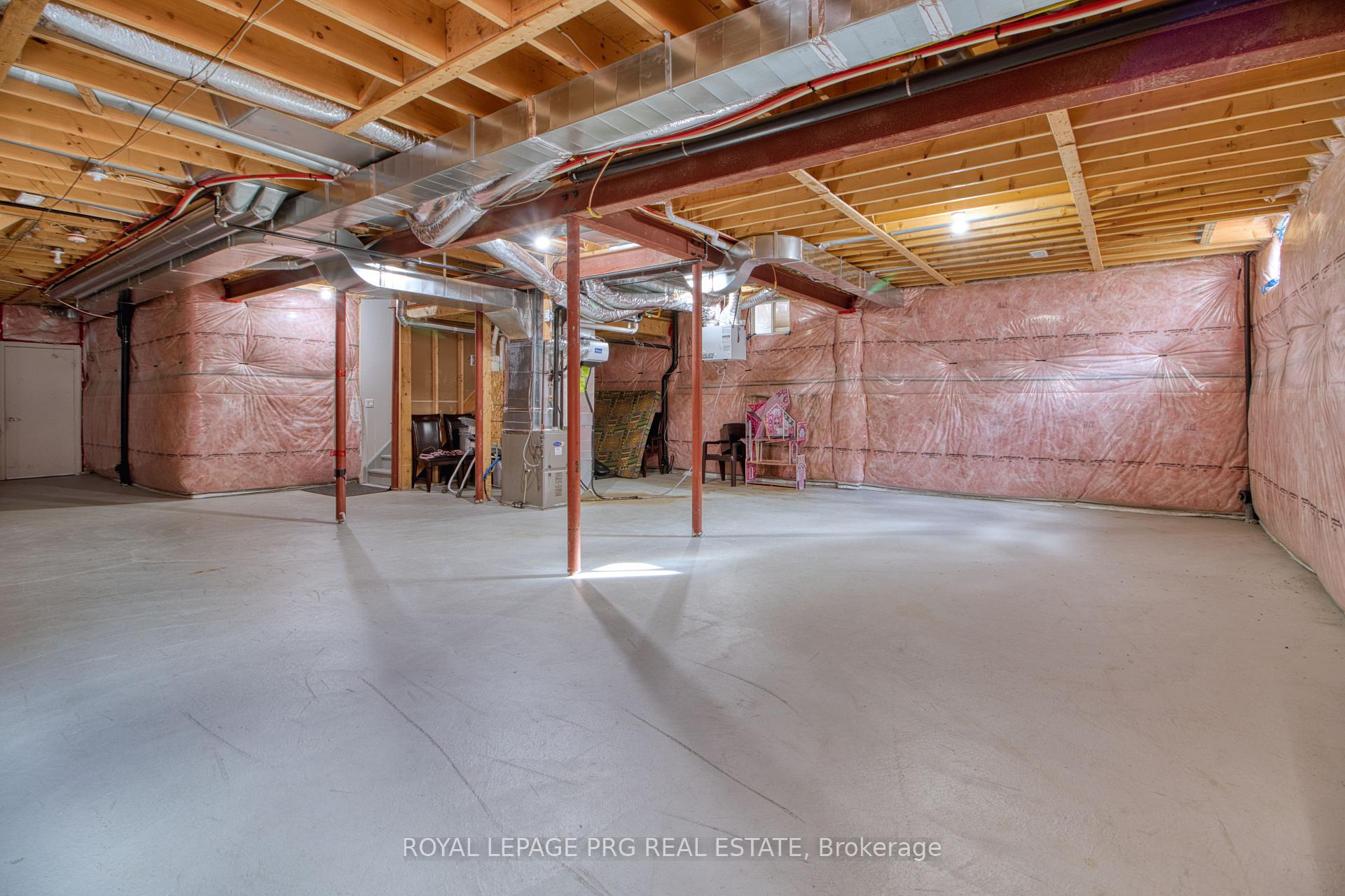 Photo 35 of 12 Idol Road, Brampton, Credit Valley — HOMEH