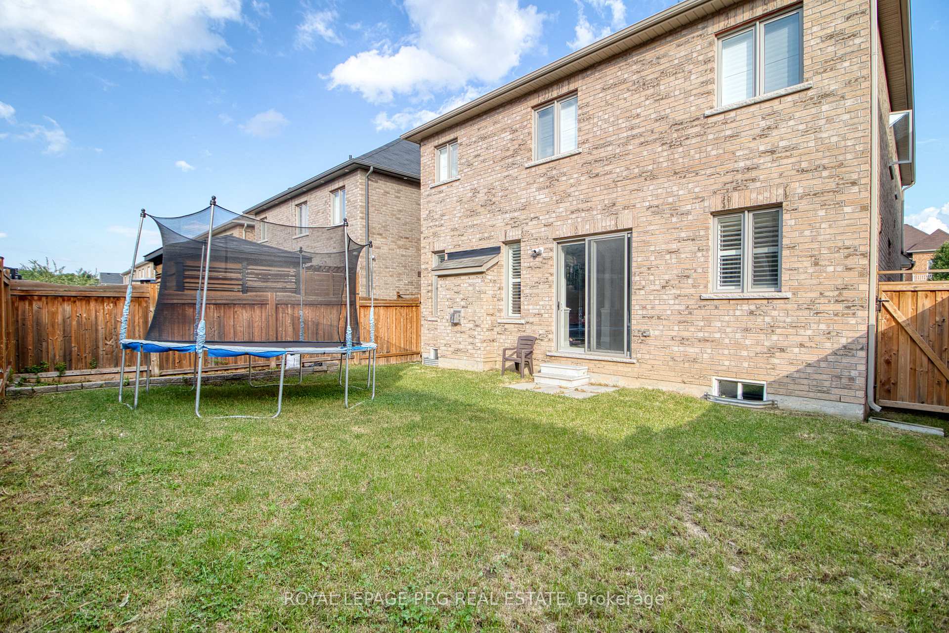 Photo 37 of 12 Idol Road, Brampton, Credit Valley — HOMEH