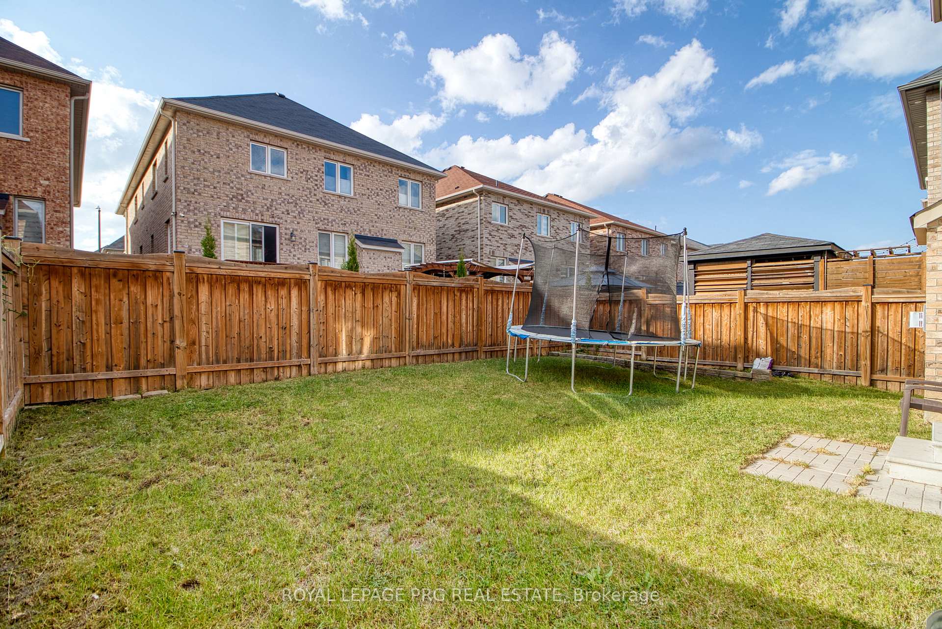 Photo 38 of 12 Idol Road, Brampton, Credit Valley — HOMEH