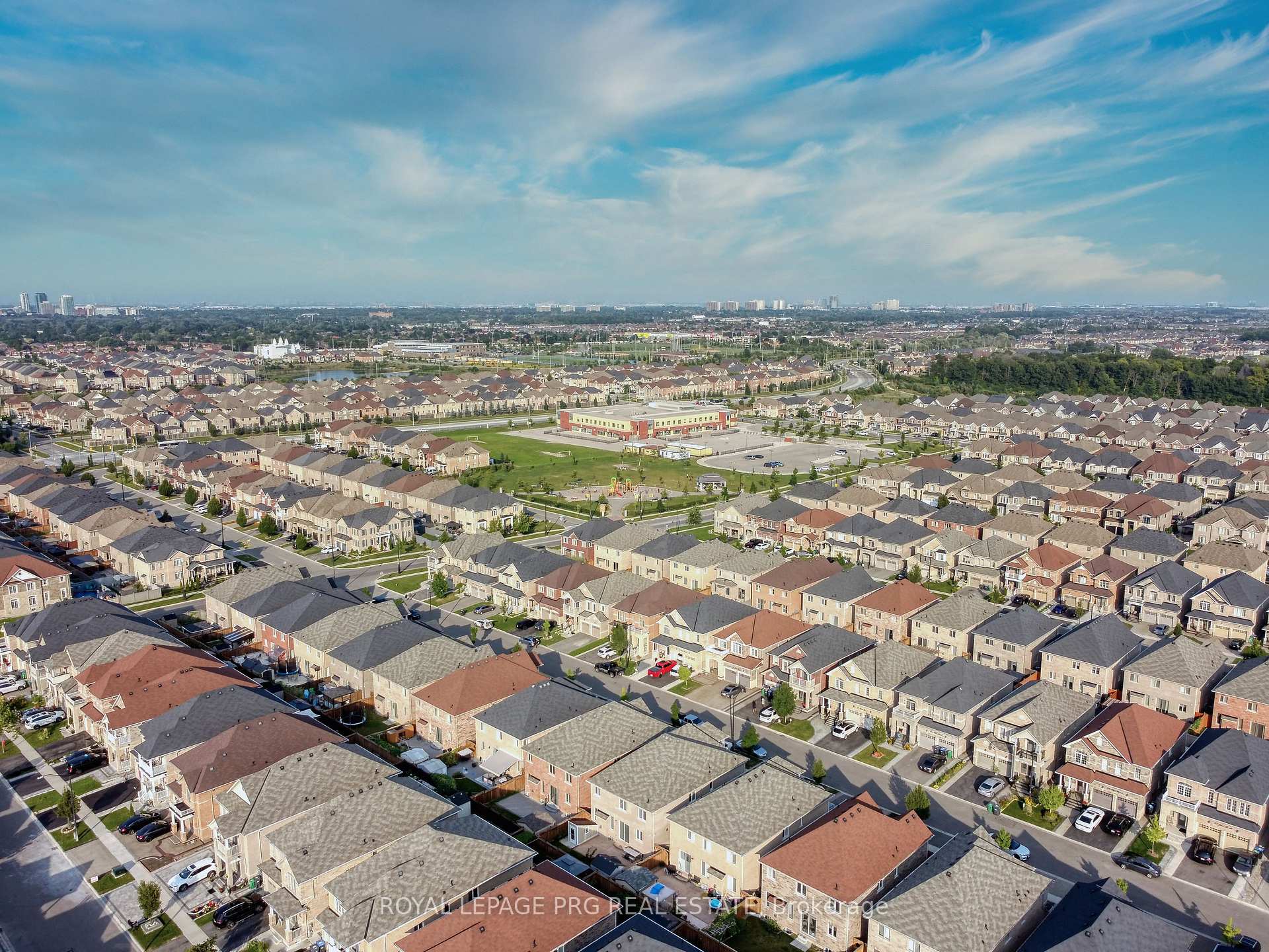 Photo 40 of 12 Idol Road, Brampton, Credit Valley — HOMEH