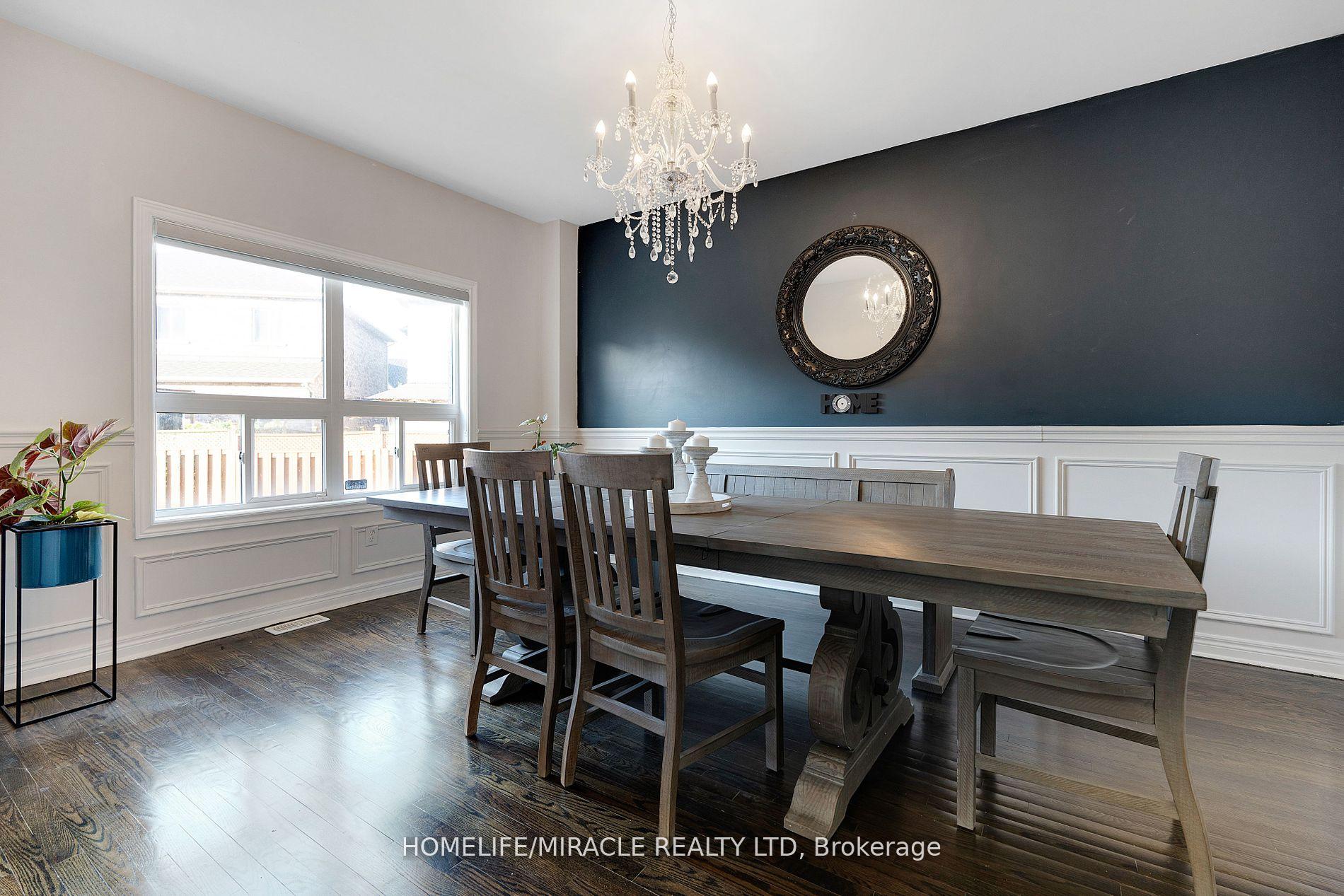 Photo 9 of 46 Amboise Crescent, Brampton, Fletcher's Meadow — HOMEH
