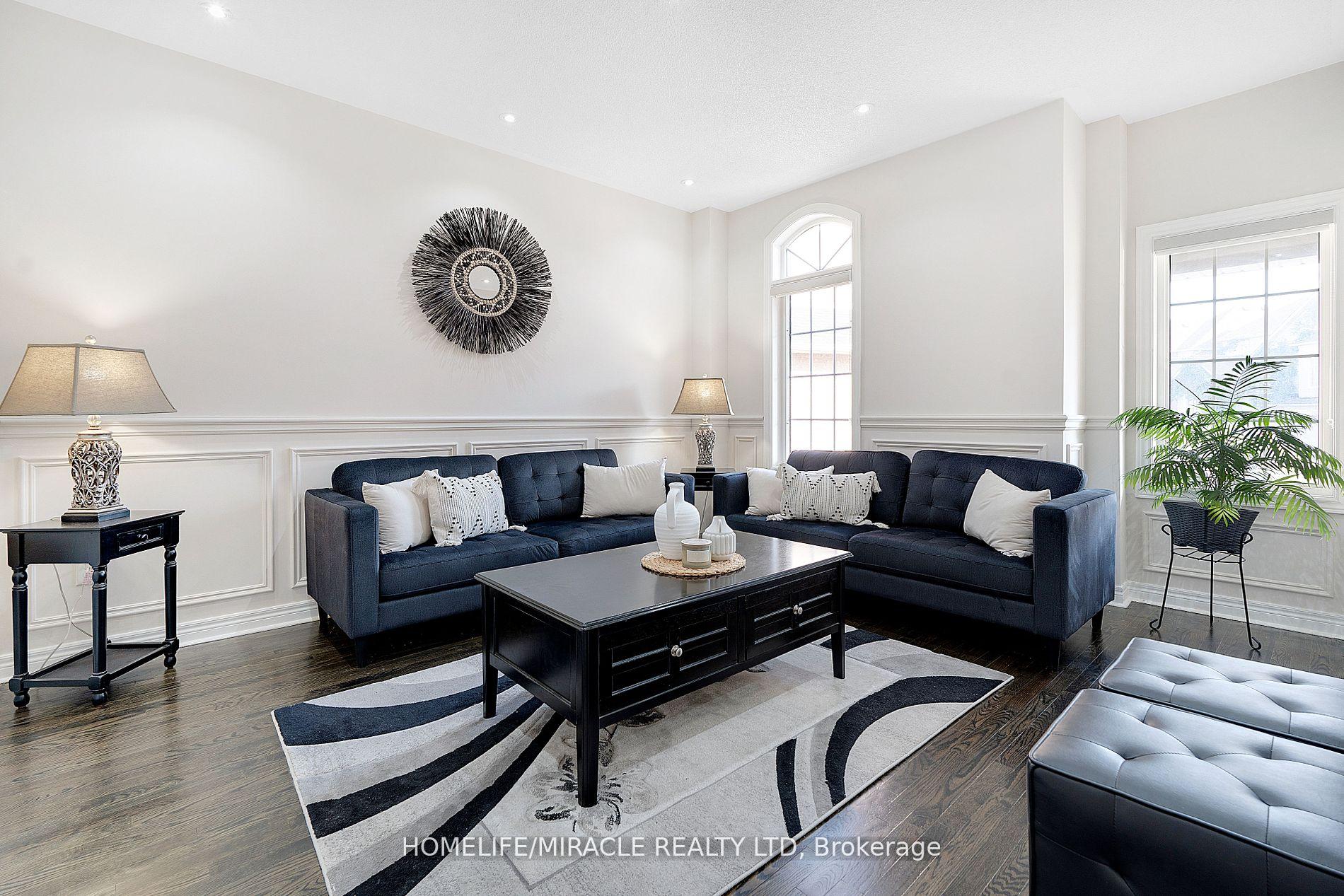 Photo 11 of 46 Amboise Crescent, Brampton, Fletcher's Meadow — HOMEH