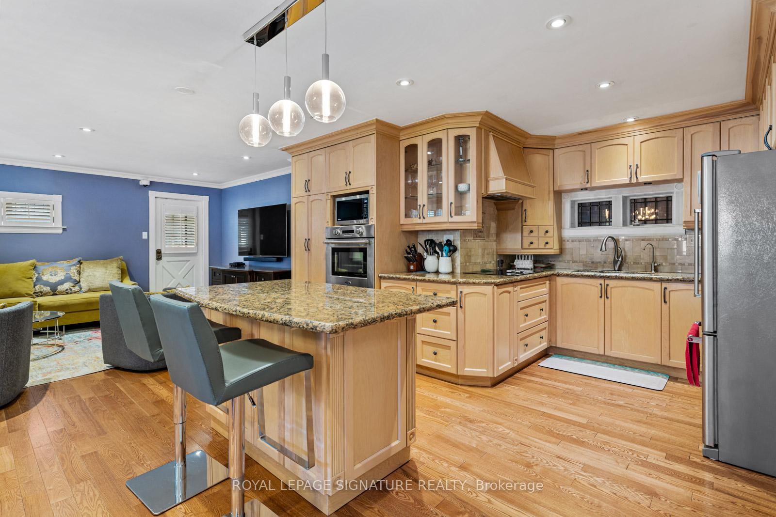 Photo 6 of 232 Old Forest Hill Road, Toronto, Forest Hill North — HOMEH