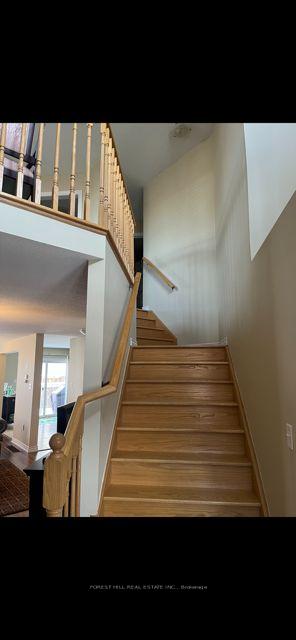Photo 10 of 22 Crew Court, Barrie, Ardagh — HOMEH