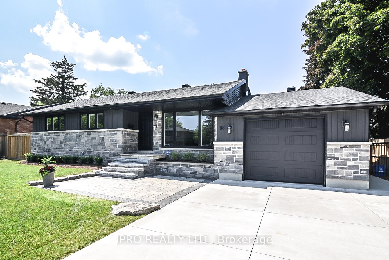 Photo 1 of 118 Seneca Drive, Hamilton, Ancaster — HOMEH