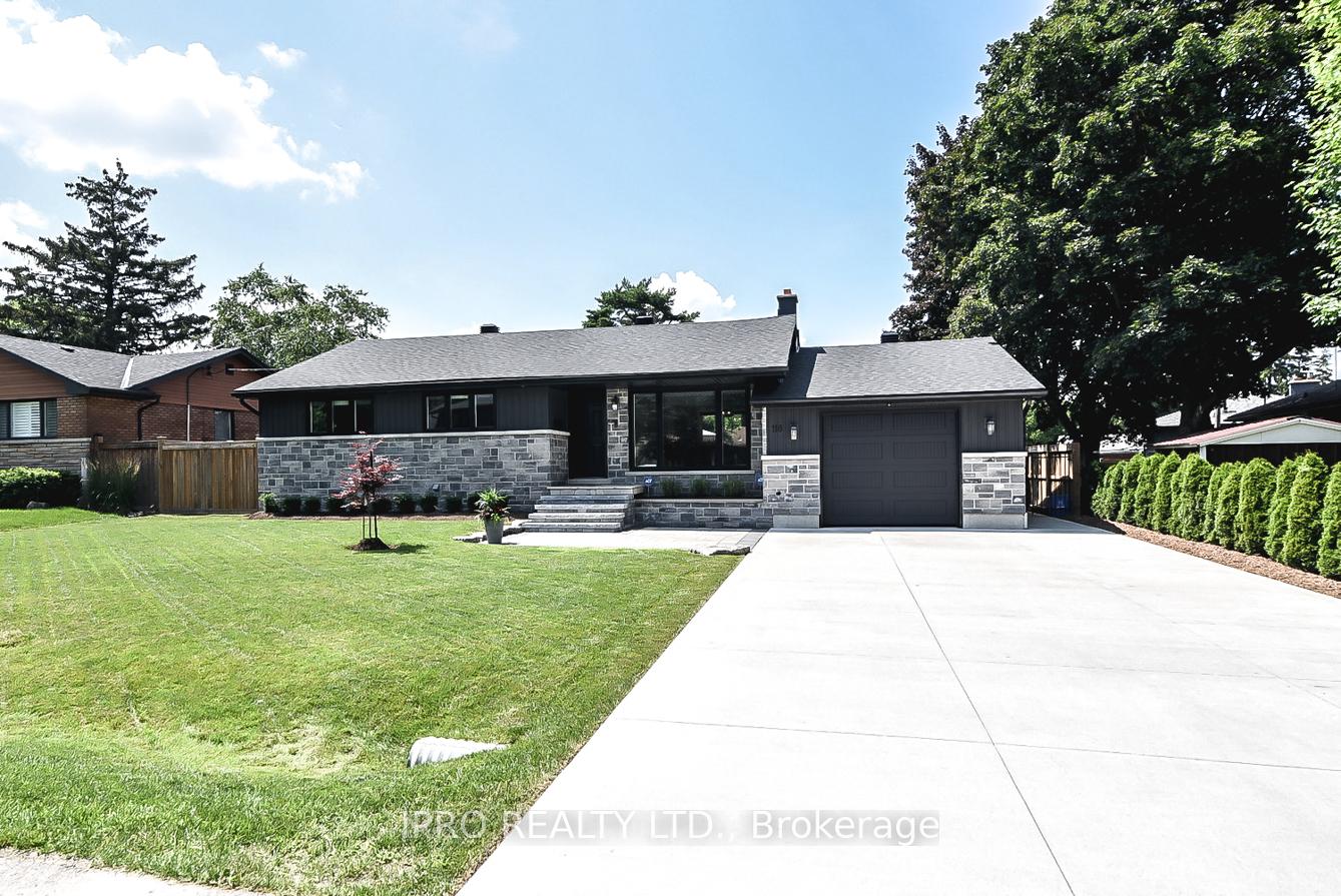 Photo 4 of 118 Seneca Drive, Hamilton, Ancaster — HOMEH
