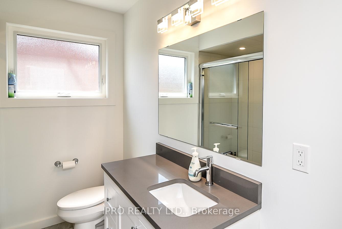 Photo 22 of 118 Seneca Drive, Hamilton, Ancaster — HOMEH