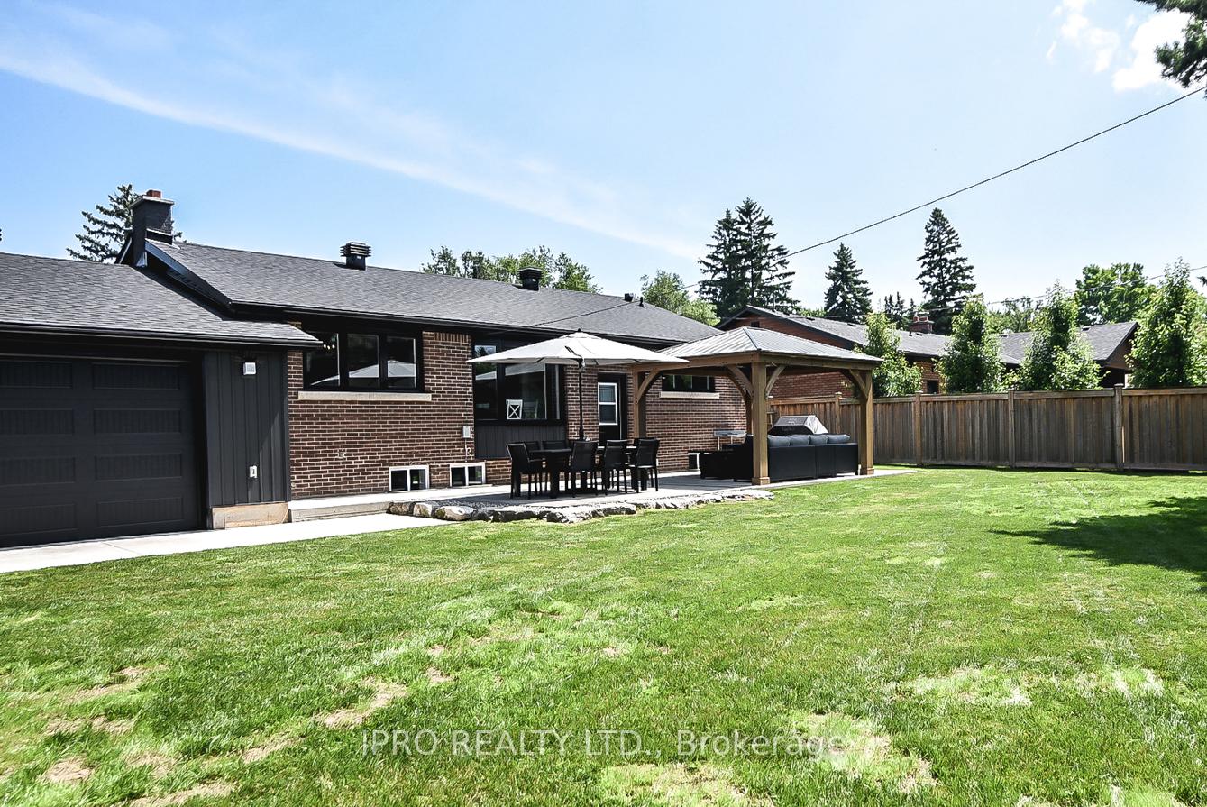 Photo 31 of 118 Seneca Drive, Hamilton, Ancaster — HOMEH