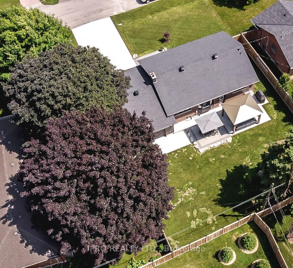 Photo 32 of 118 Seneca Drive, Hamilton, Ancaster — HOMEH