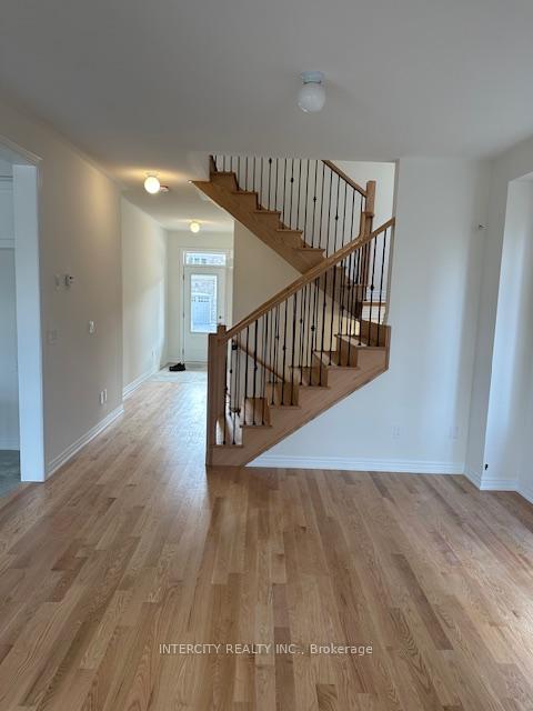 Photo 7 of 1316 Davis Loop, Innisfil, Lefroy — HOMEH