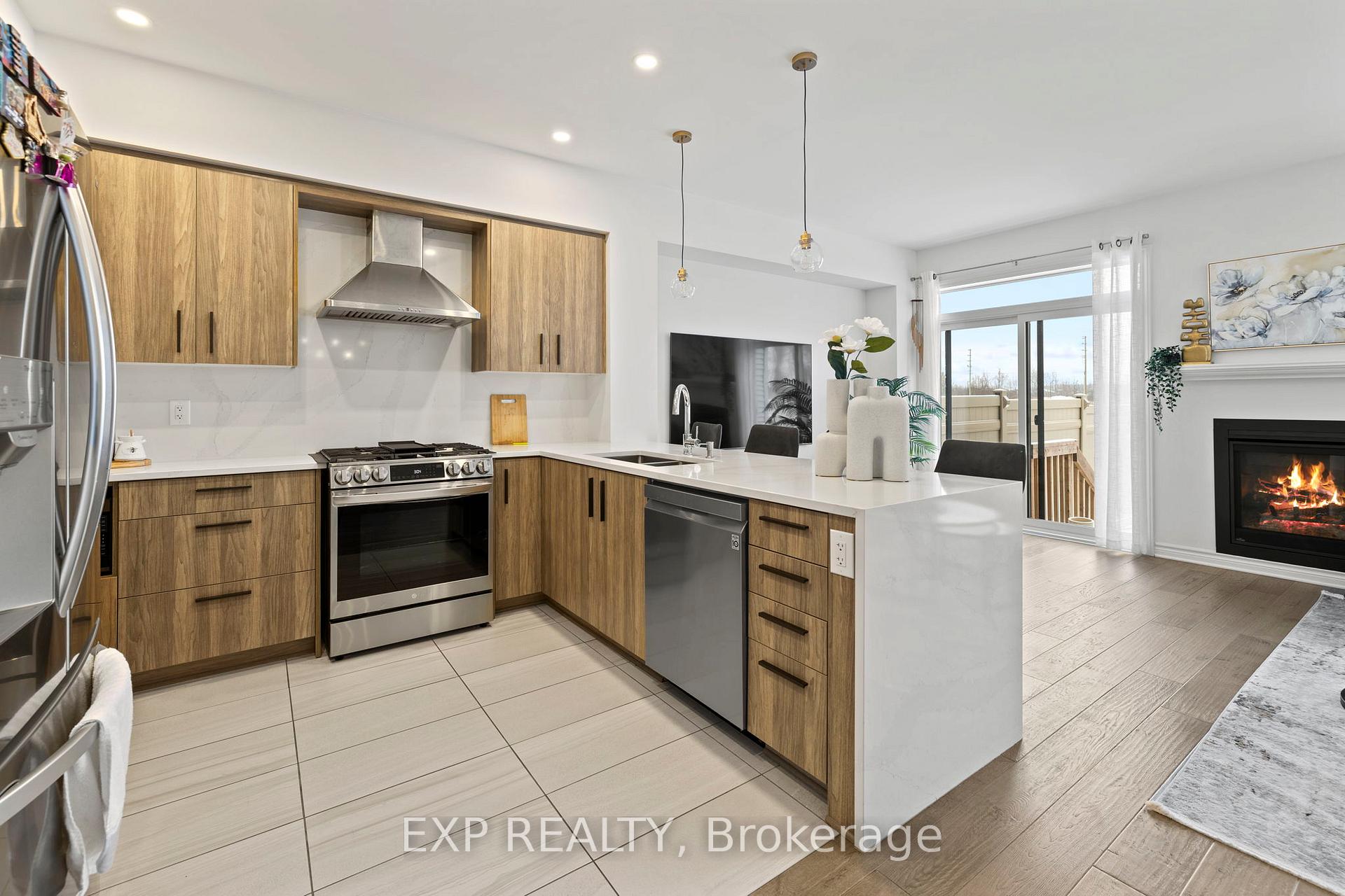 Photo 12 of 81 Canvasback Ridge, Ottawa, Riverside South/Gloucester Glen — HOMEH