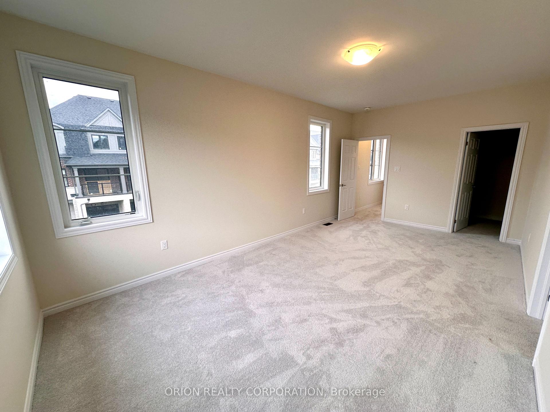 Photo 9 of 1427 Oakmont Common Drive, Burlington, Tyandaga — HOMEH