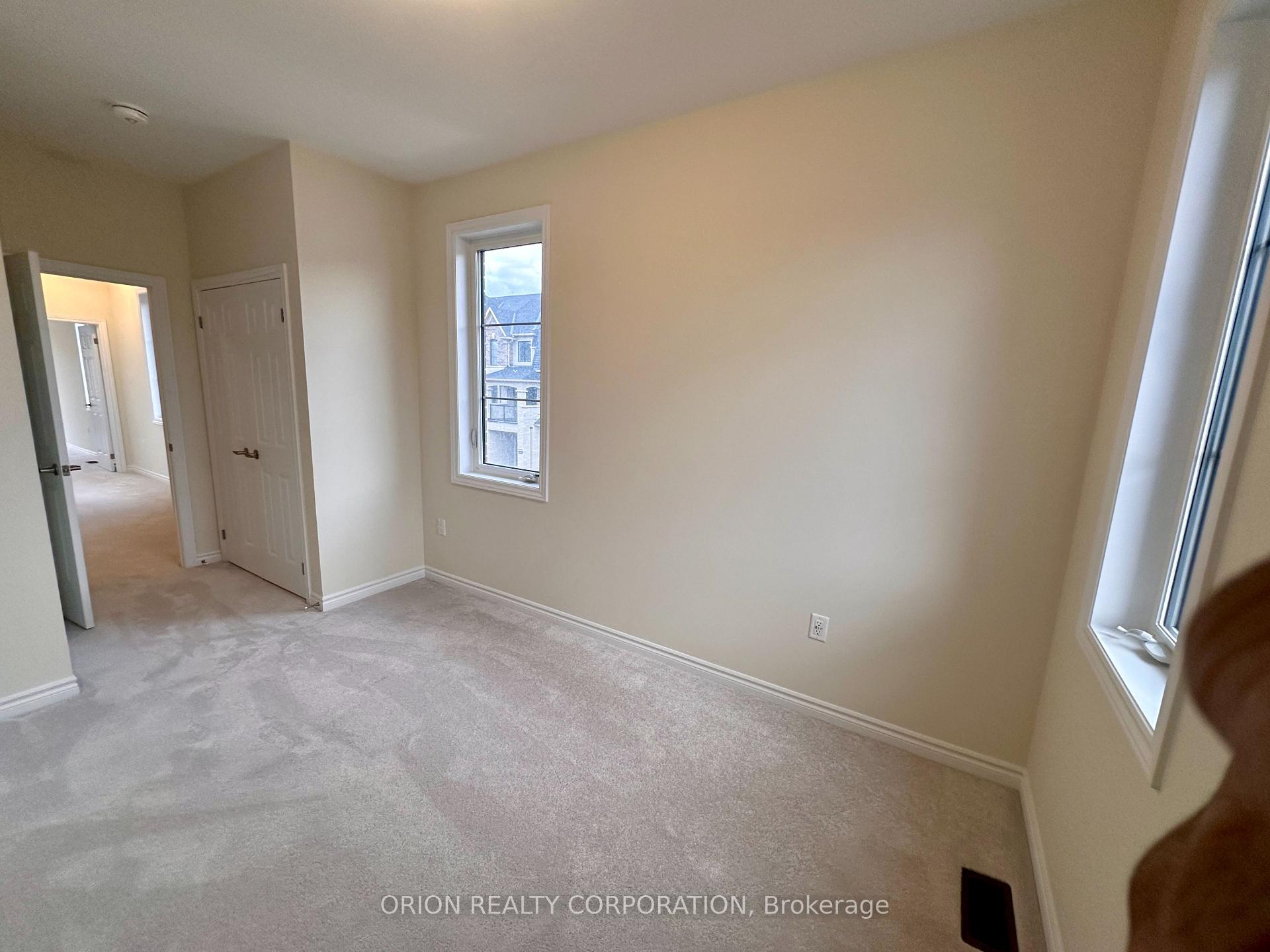 Photo 17 of 1427 Oakmont Common Drive, Burlington, Tyandaga — HOMEH