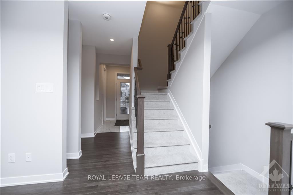 Photo 11 of 367 Peninsula Road, Ottawa, Barrhaven - Heritage Park — HOMEH