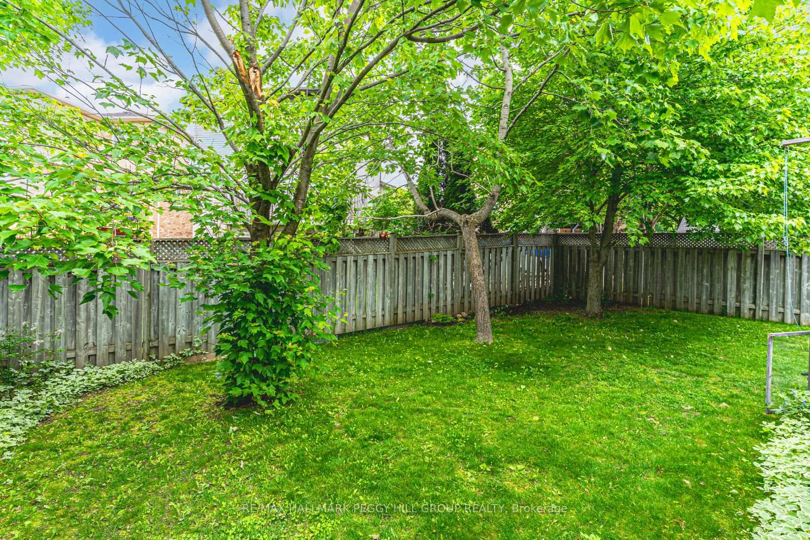 Photo 18 of 76 Holly Meadow Road, Barrie, Holly — HOMEH