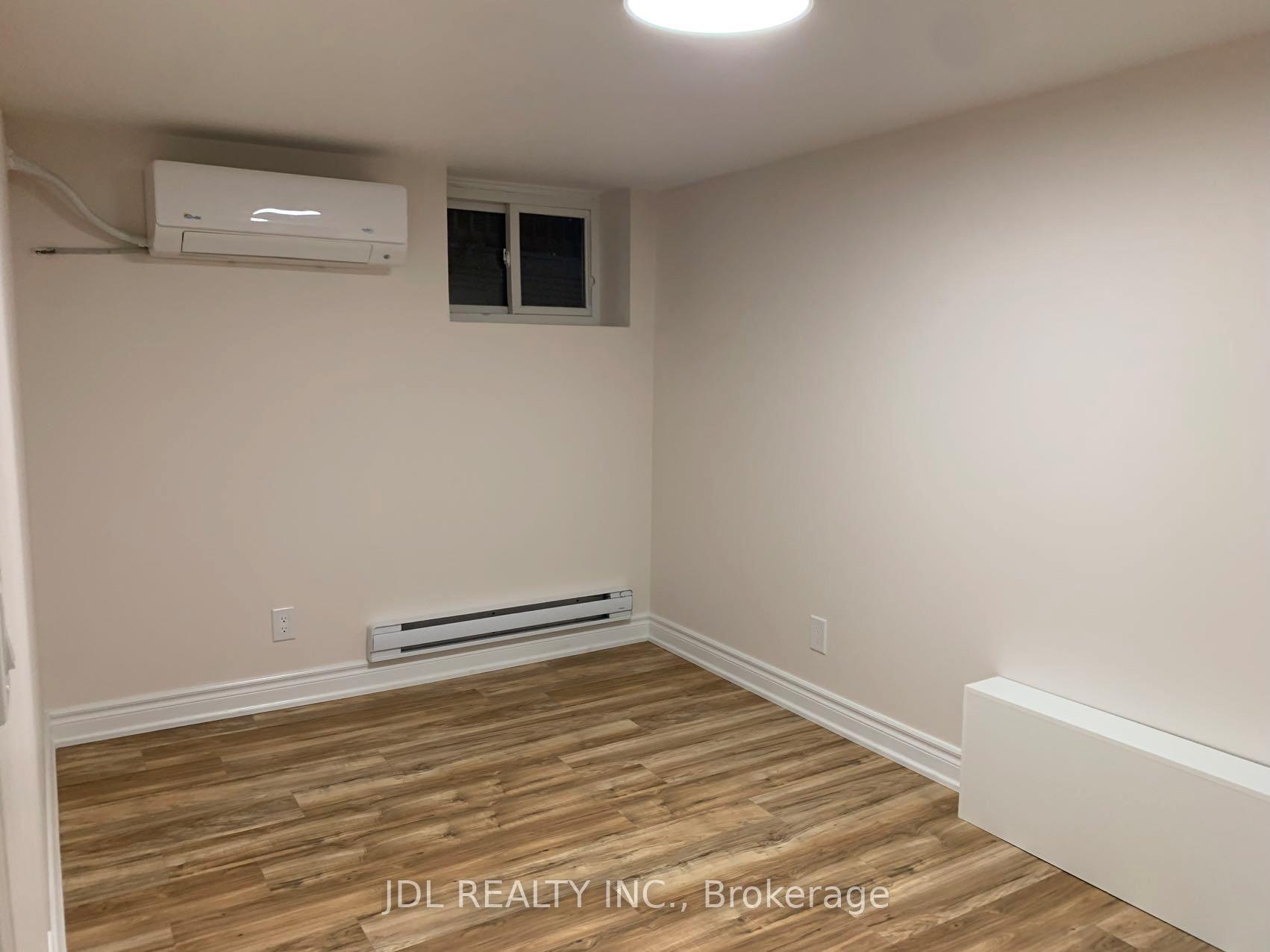 Photo 13 of Unit B, 5 Harris Avenue, Toronto, Woodbine Corridor — HOMEH