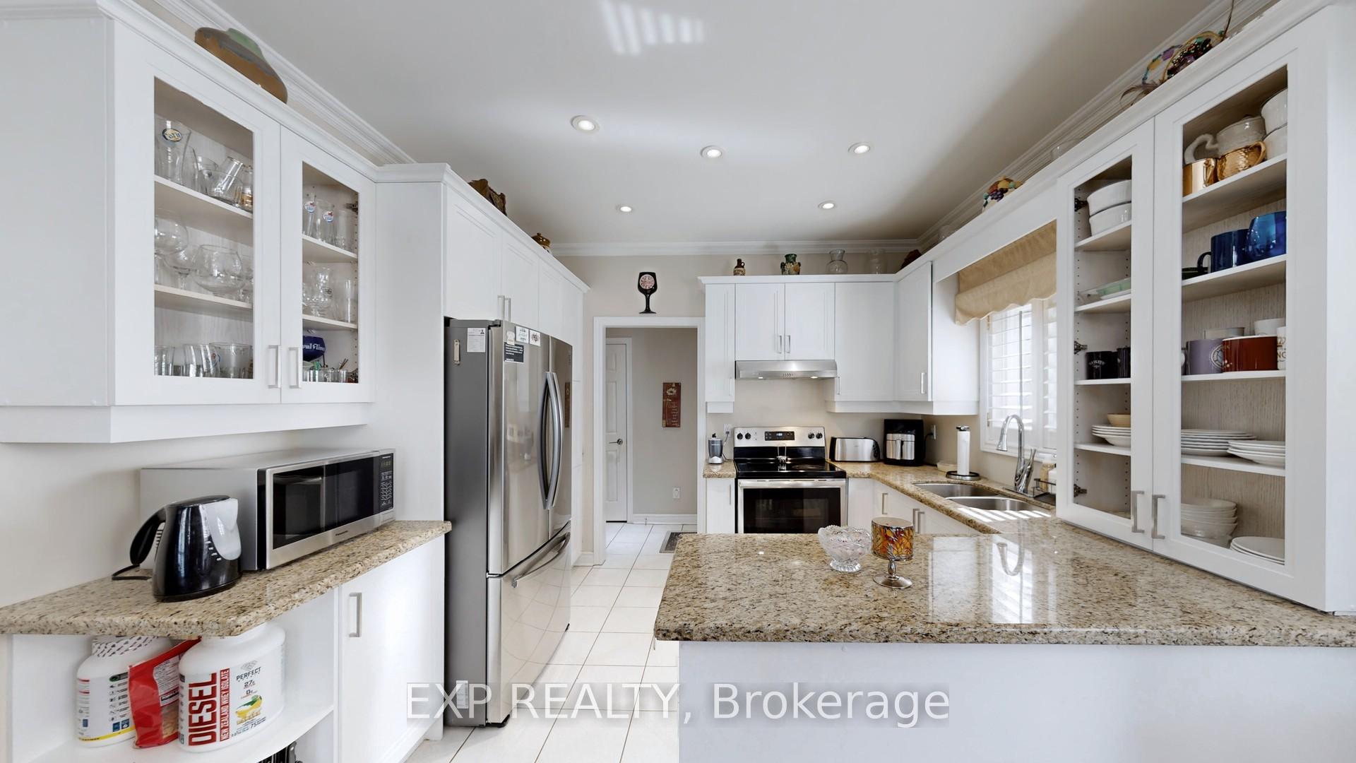 Photo 6 of 214 Drinkwater Road, Brampton, Fletcher's West — HOMEH