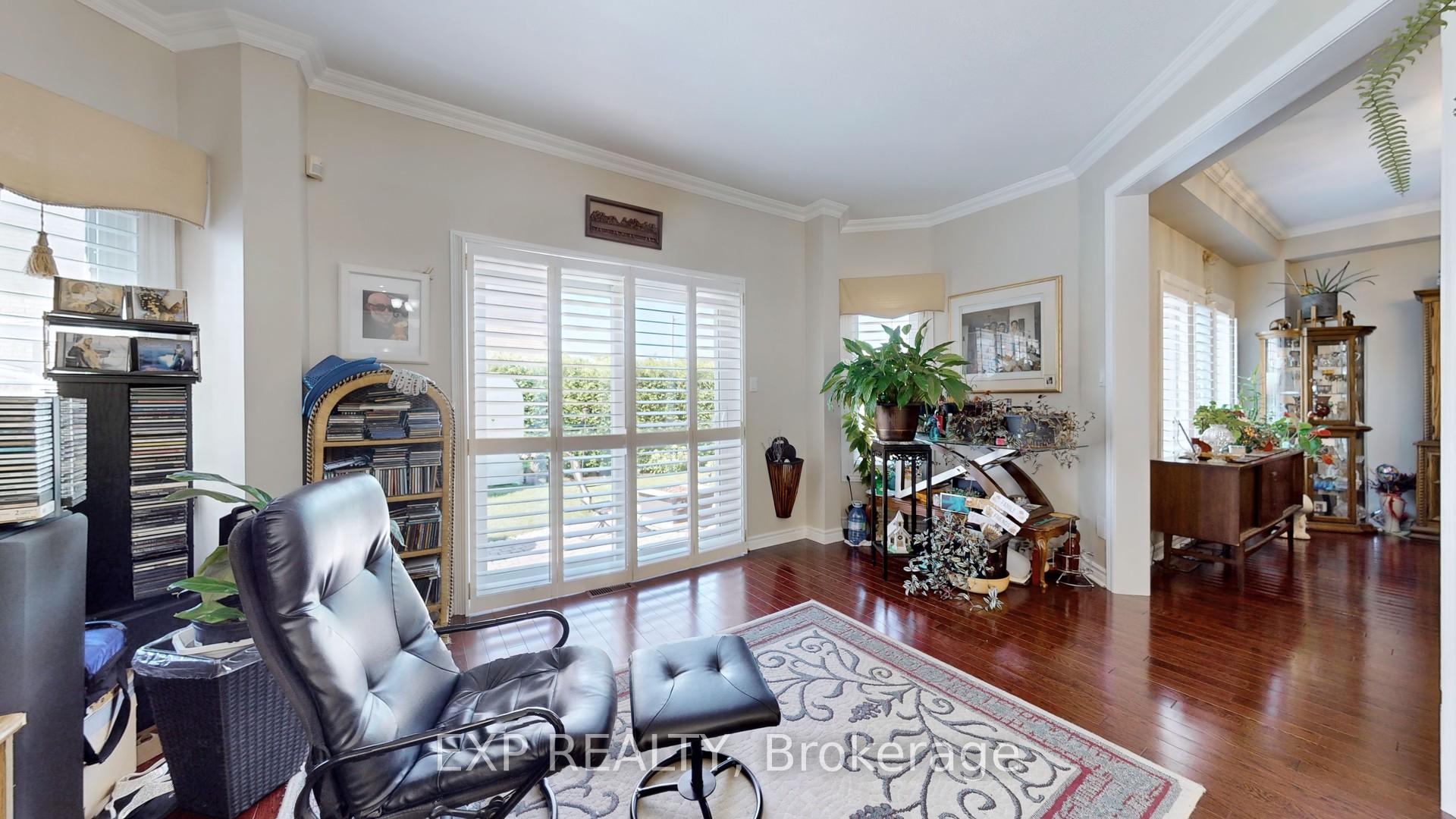Photo 9 of 214 Drinkwater Road, Brampton, Fletcher's West — HOMEH