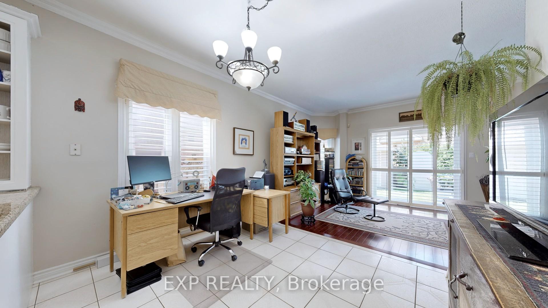 Photo 11 of 214 Drinkwater Road, Brampton, Fletcher's West — HOMEH