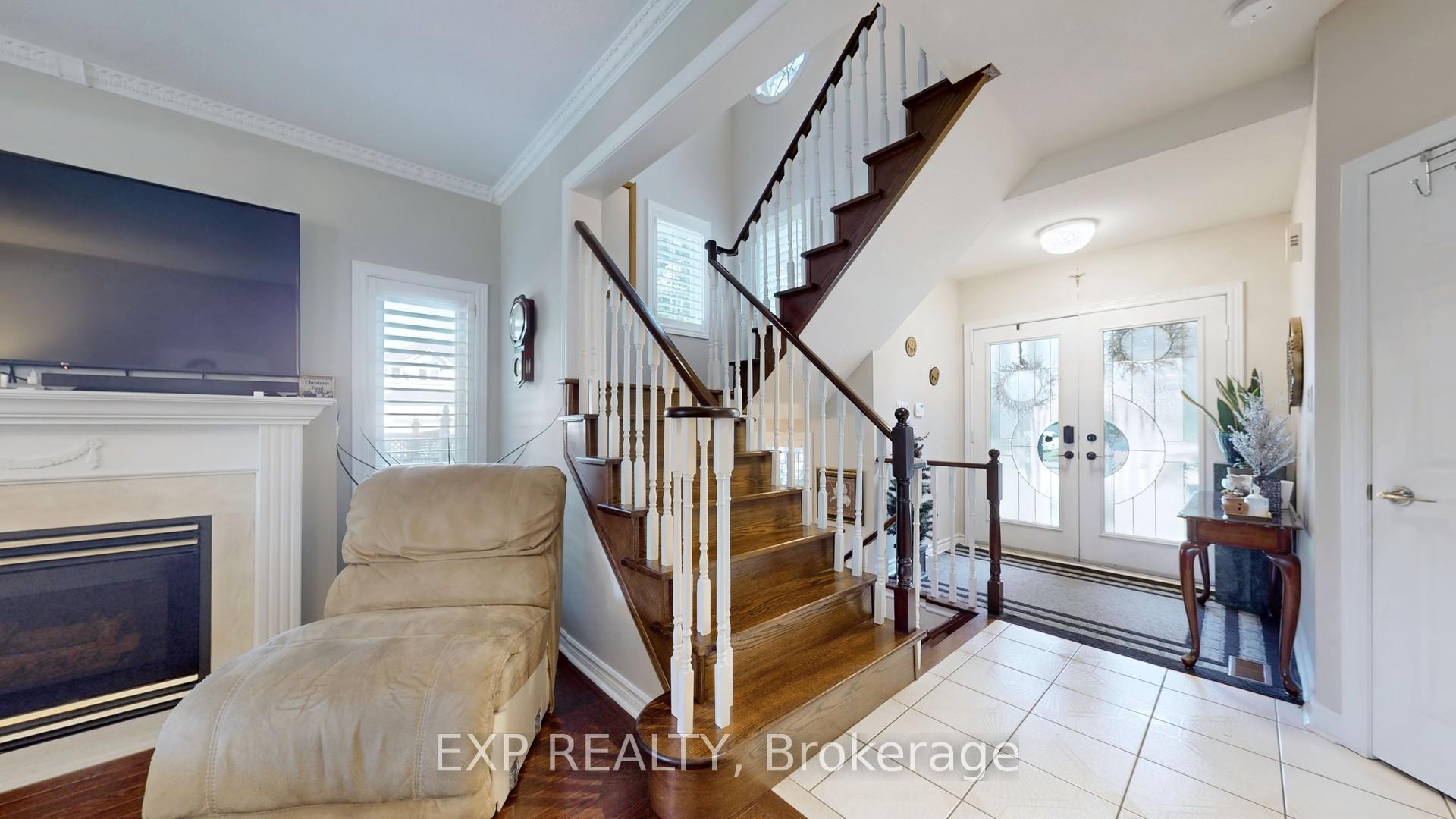 Photo 13 of 214 Drinkwater Road, Brampton, Fletcher's West — HOMEH