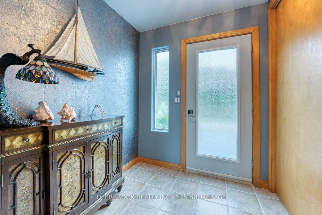 Photo 4 of 721 Valentino Drive, Lakeshore — HOMEH