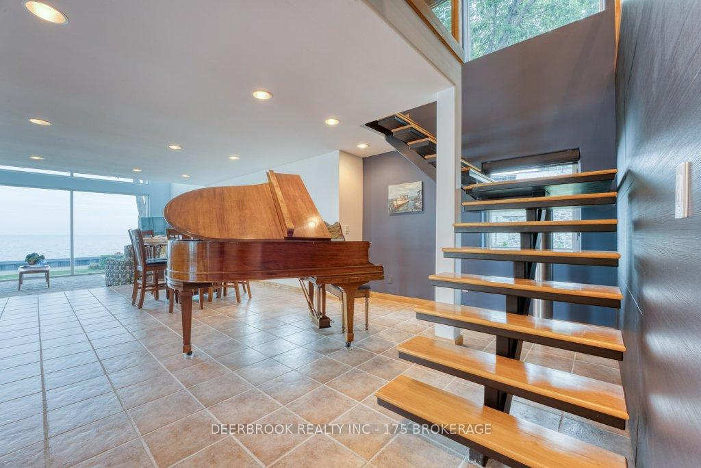 Photo 11 of 721 Valentino Drive, Lakeshore — HOMEH