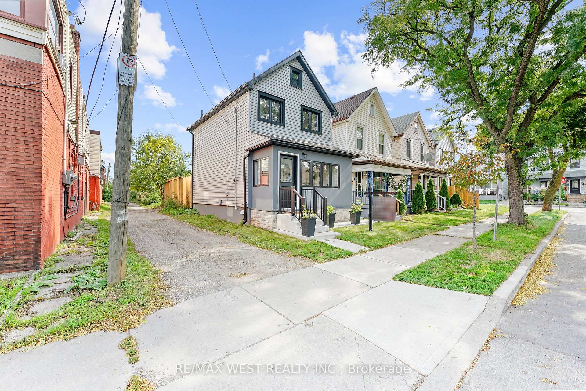 Photo 22 of 110 Avondale Street, Hamilton, Crown Point — HOMEH