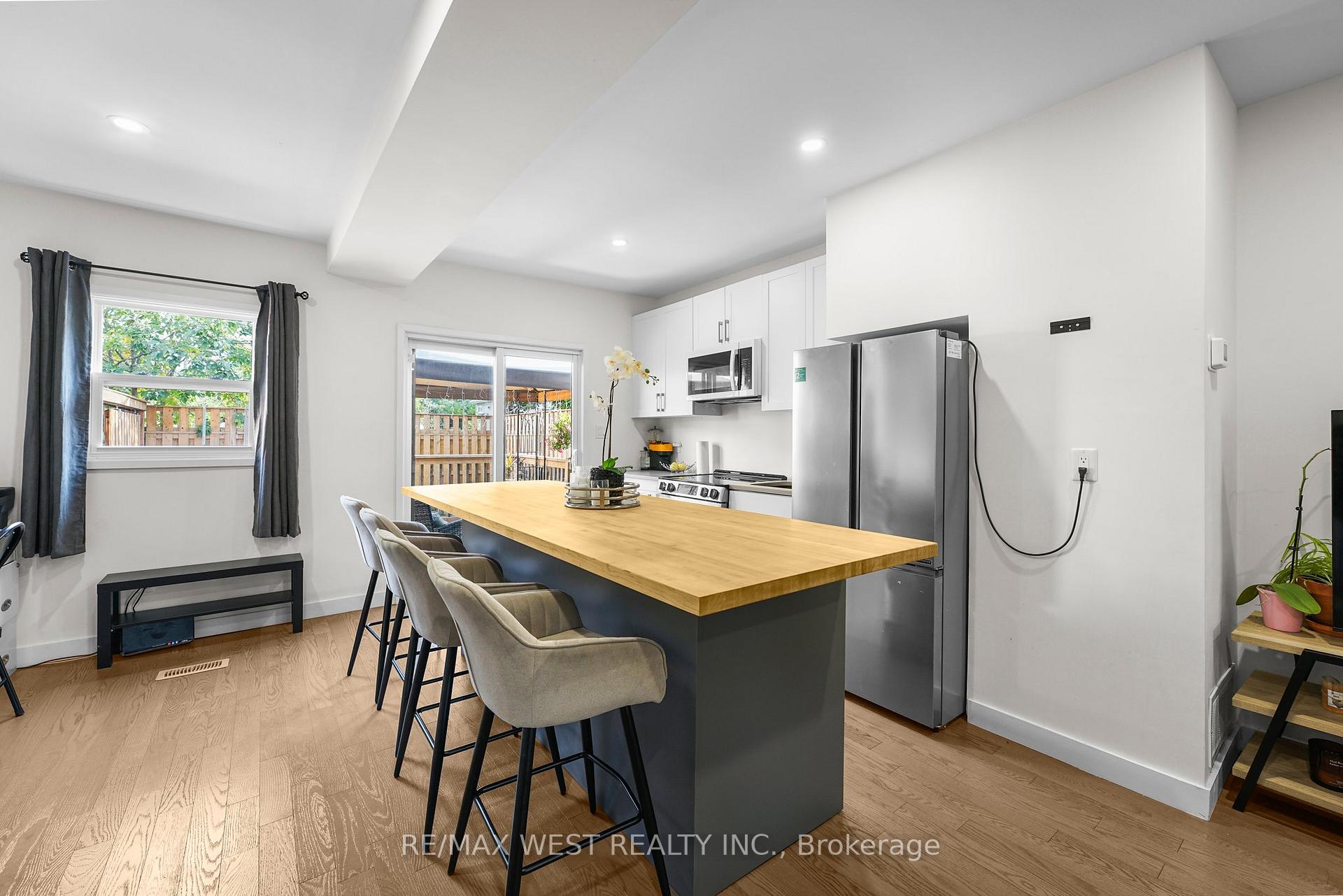 Photo 30 of 110 Avondale Street, Hamilton, Crown Point — HOMEH