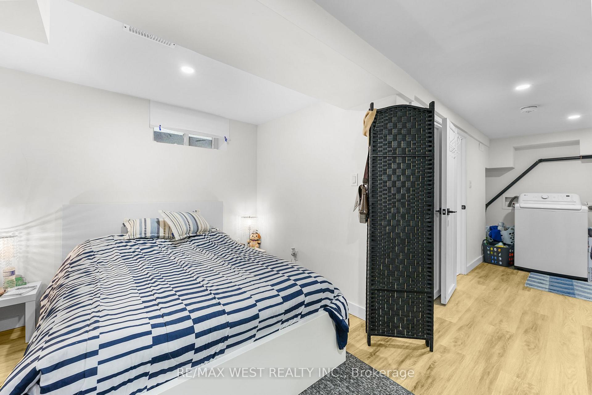 Photo 52 of 110 Avondale Street, Hamilton, Crown Point — HOMEH