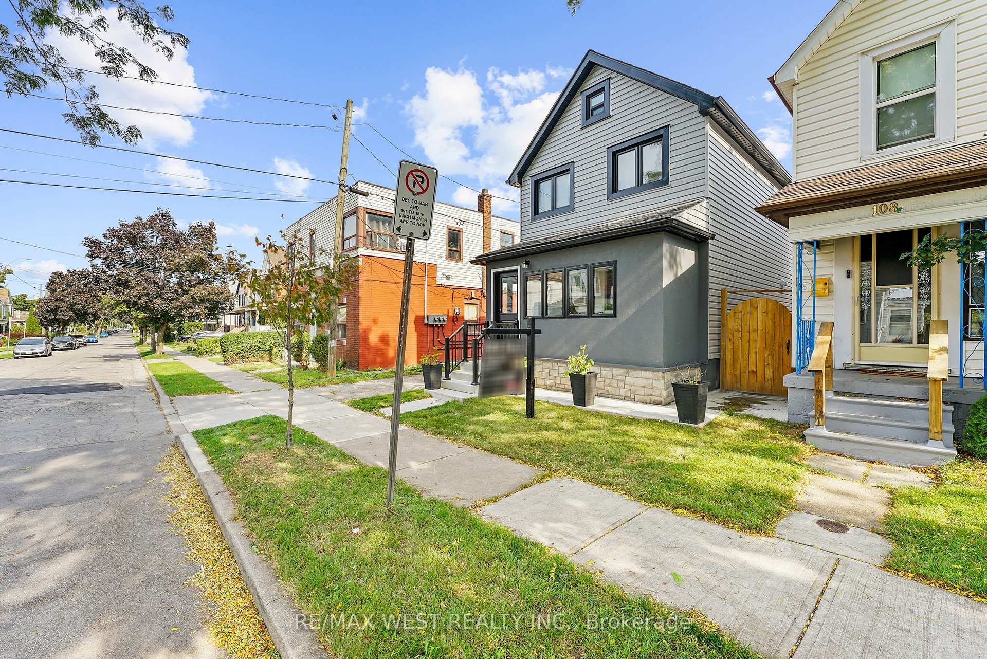 Photo 4 of 110 Avondale Street, Hamilton, Crown Point — HOMEH