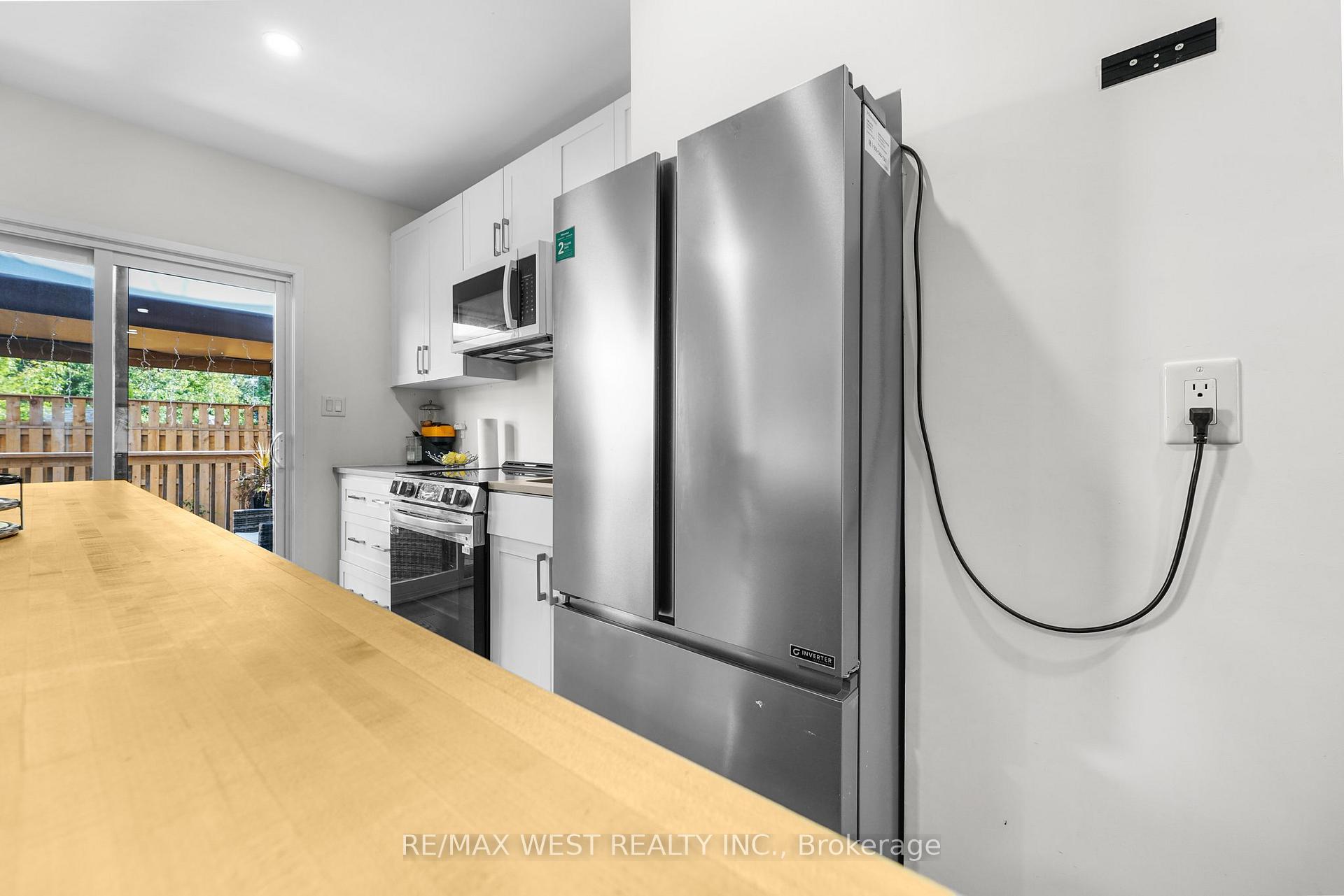 Photo 15 of 110 Avondale Street, Hamilton, Crown Point — HOMEH