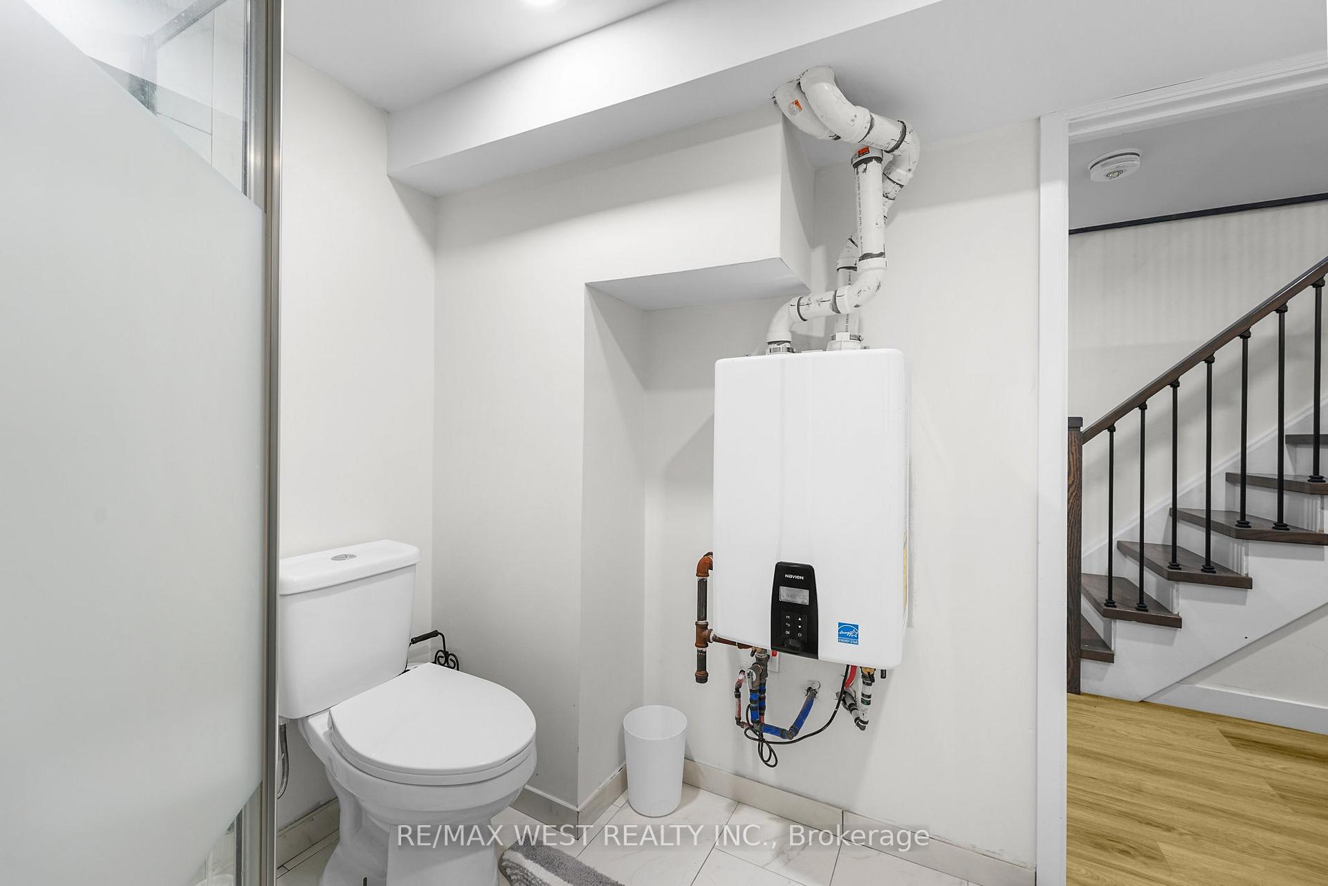Photo 66 of 110 Avondale Street, Hamilton, Crown Point — HOMEH