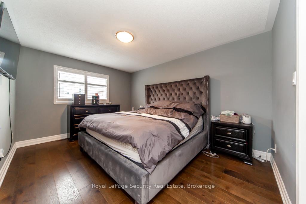 Photo 10 of 190 Van Scott Drive, Brampton, Northwest Sandalwood Parkway — HOMEH