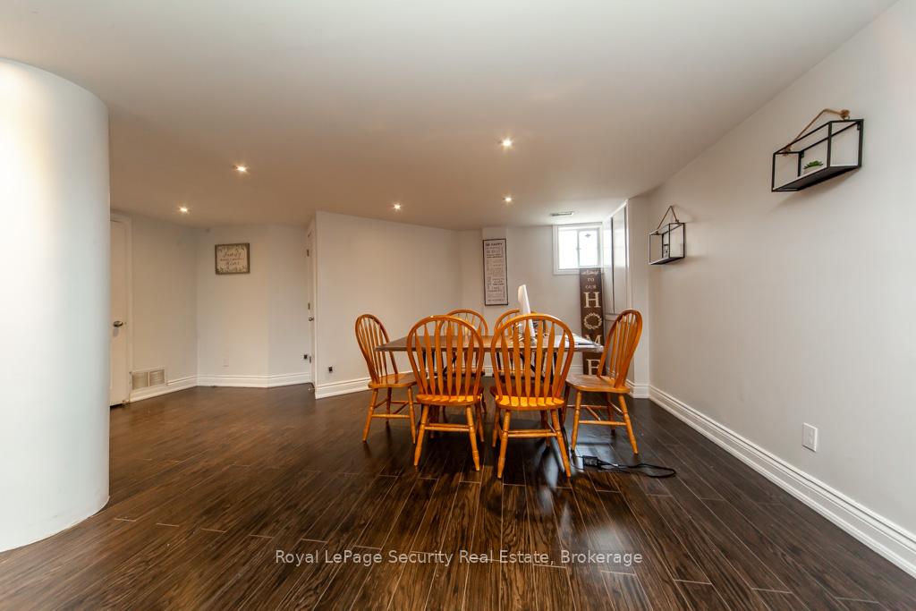 Photo 18 of 190 Van Scott Drive, Brampton, Northwest Sandalwood Parkway — HOMEH