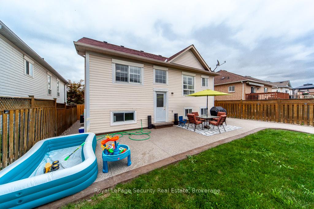 Photo 26 of 190 Van Scott Drive, Brampton, Northwest Sandalwood Parkway — HOMEH