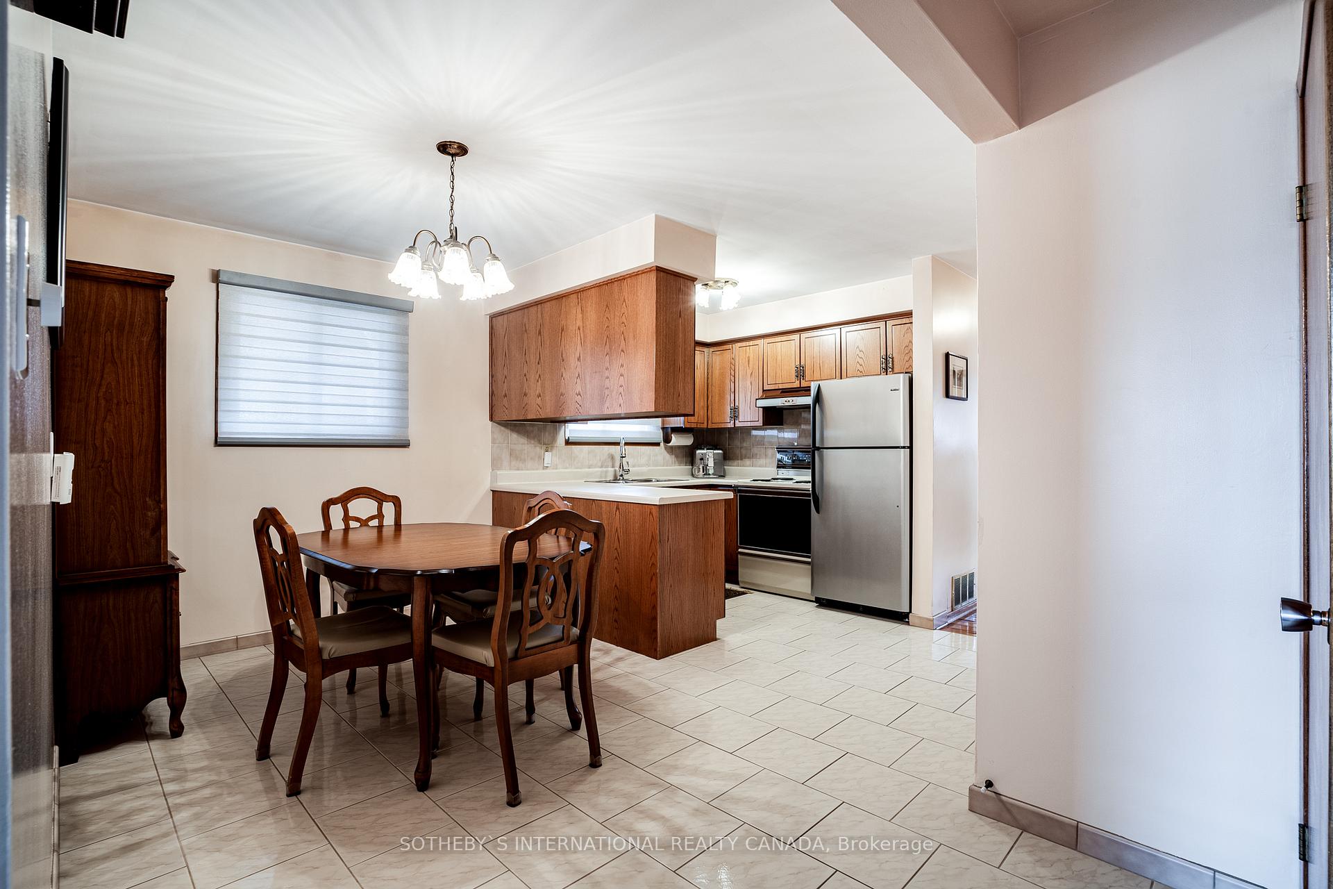 Photo 29 of 403 Jackson Street W, Hamilton, Kirkendall — HOMEH