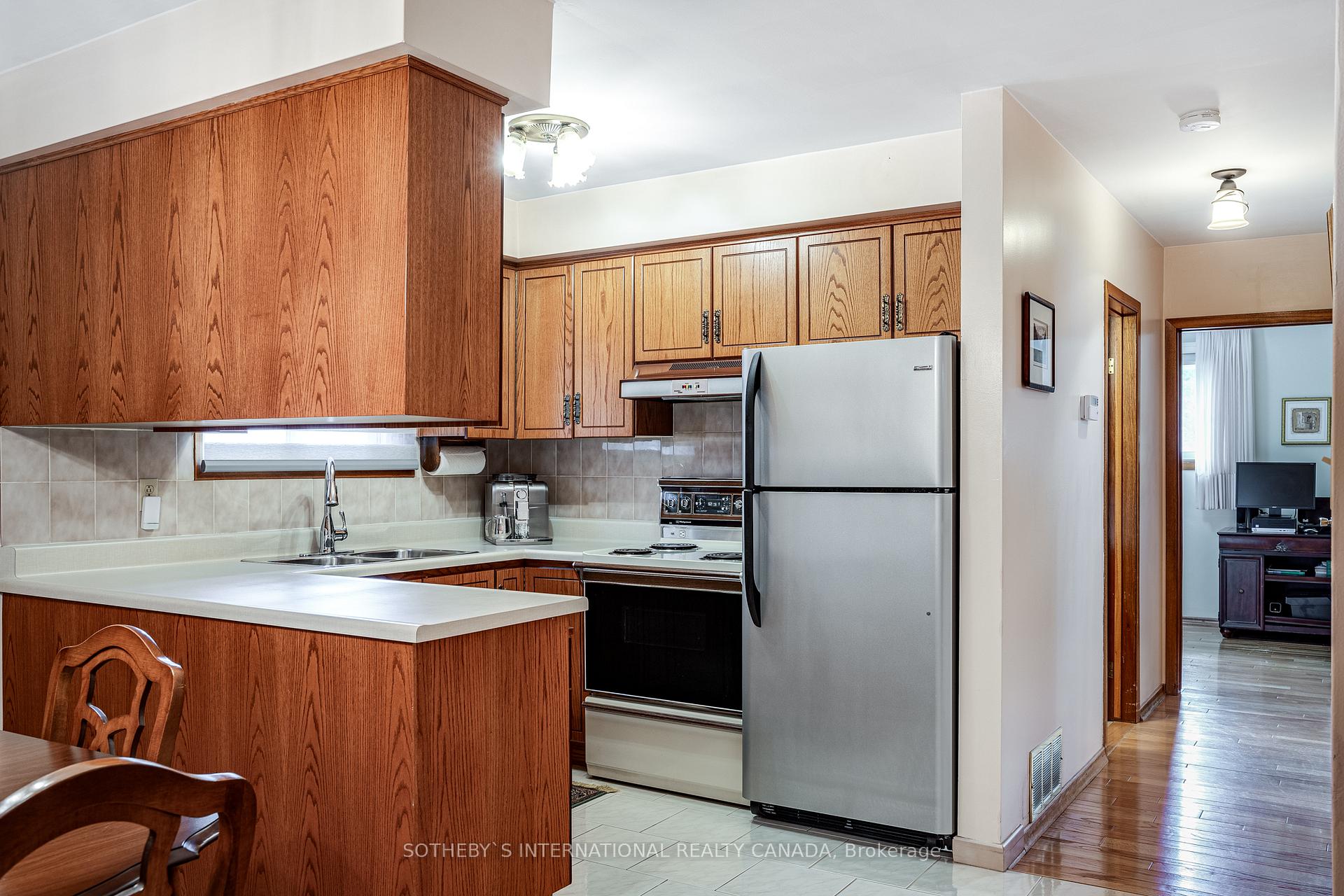 Photo 32 of 403 Jackson Street W, Hamilton, Kirkendall — HOMEH