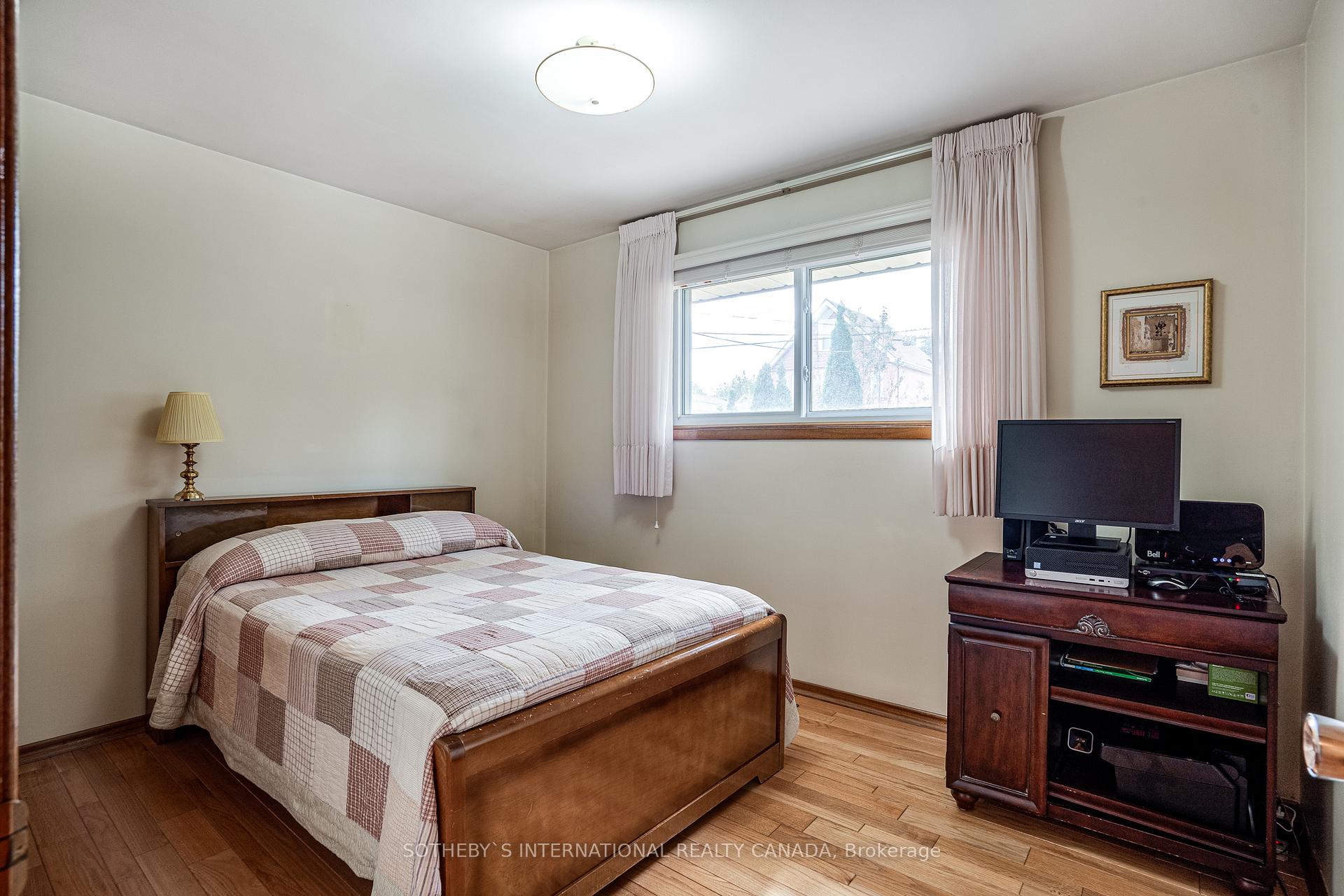 Photo 43 of 403 Jackson Street W, Hamilton, Kirkendall — HOMEH