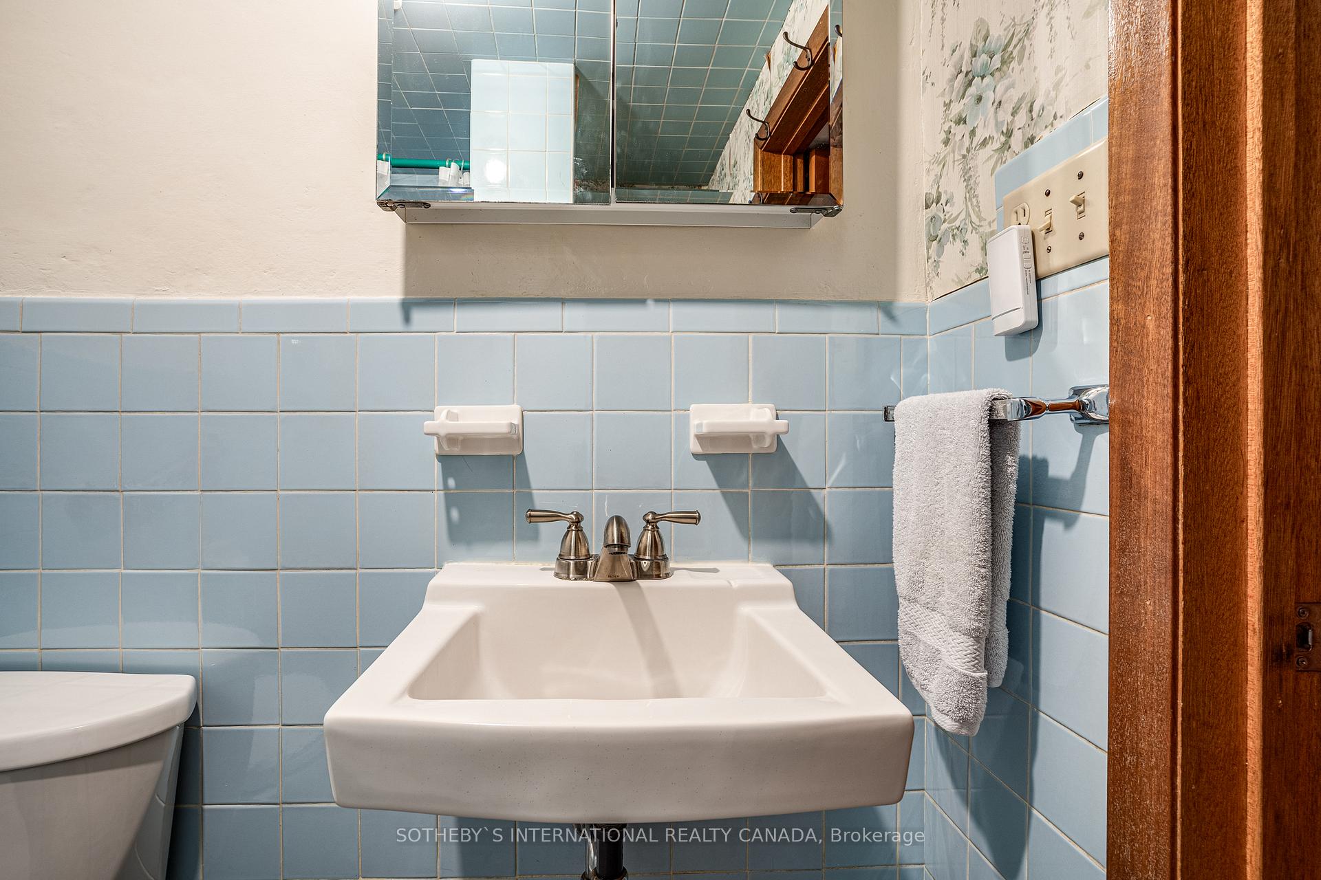 Photo 57 of 403 Jackson Street W, Hamilton, Kirkendall — HOMEH