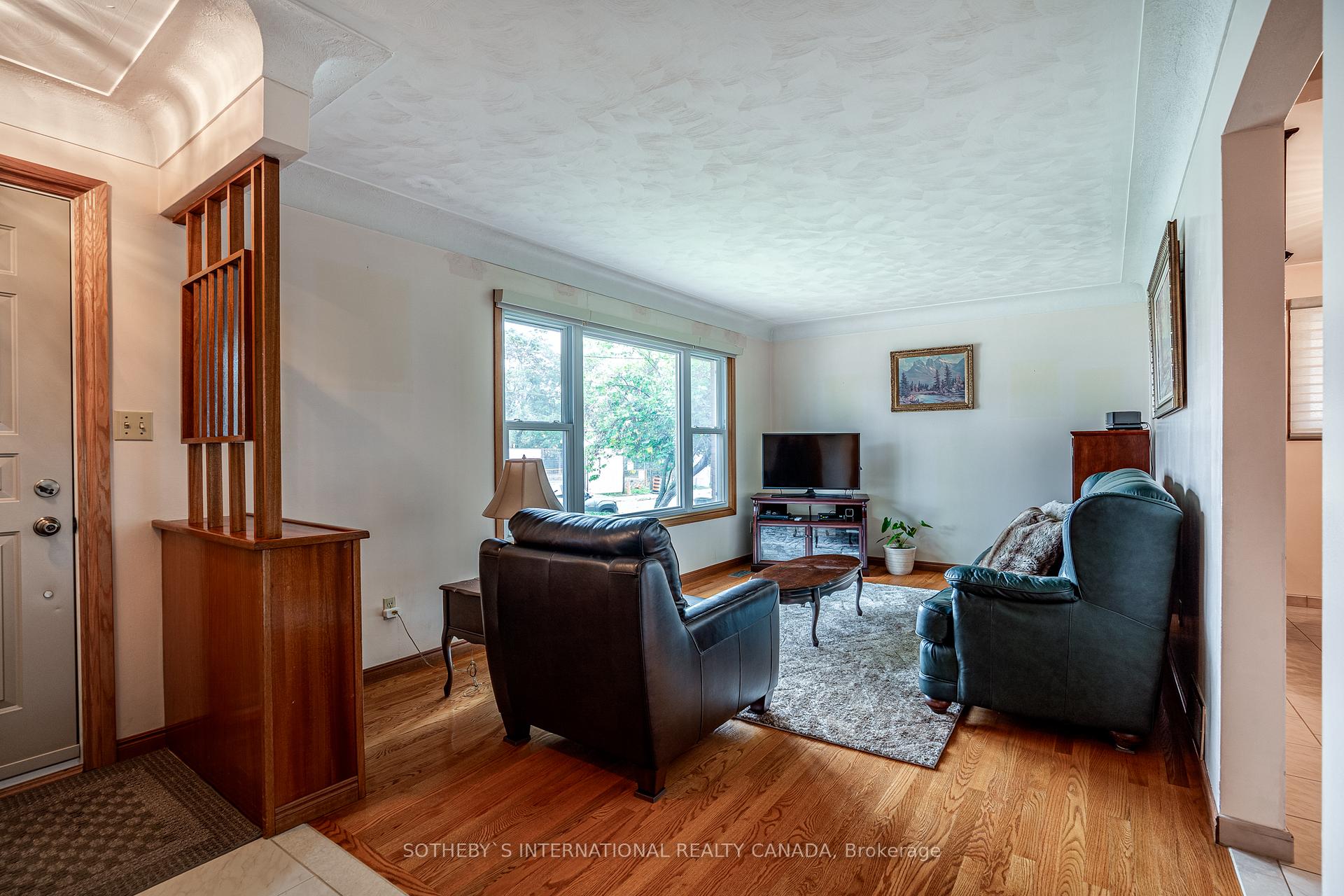 Photo 7 of 403 Jackson Street W, Hamilton, Kirkendall — HOMEH